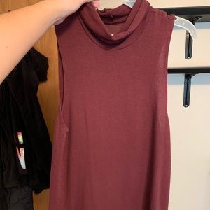 American Eagle turtle neck tank